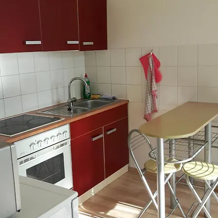 Apartment -fairmieten-leipzig De- Preiswerte Nähe Bmw Für Monteure - Portitzer Str *